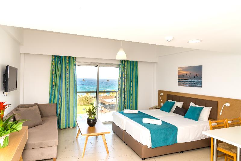 海の見えるスタンダードスタジオ, Helios Bay Hotel And Suites