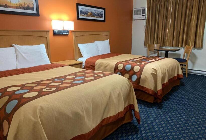 Номер Стандарт 2 Двуспальные Кровати, Westway Inn Motel