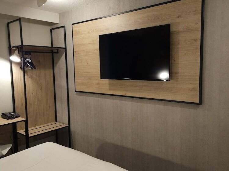 Номер Стандарт, Ibis Creilsuroise