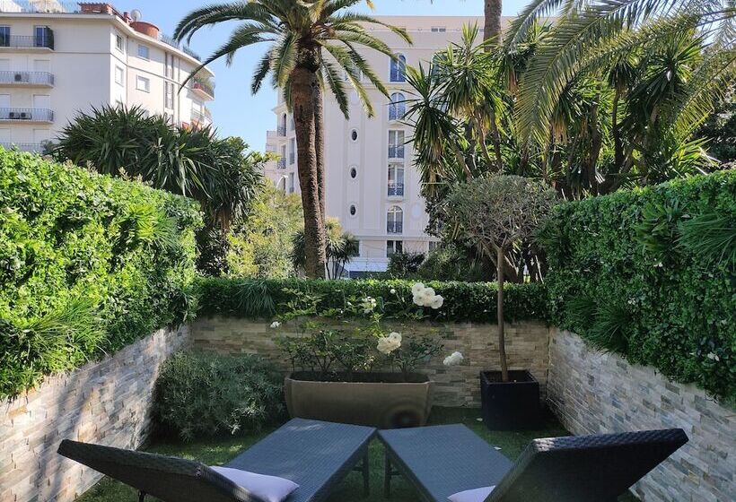 اتاق استاندارد با چشم‌انداز باغ, De Provence