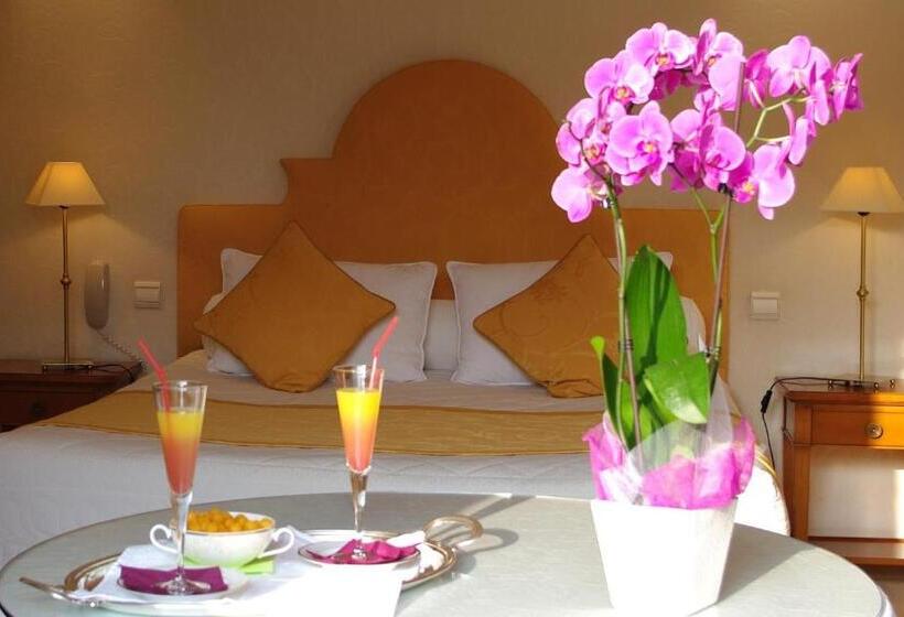 Люкс Дюплекс, Manoir De Kertalg