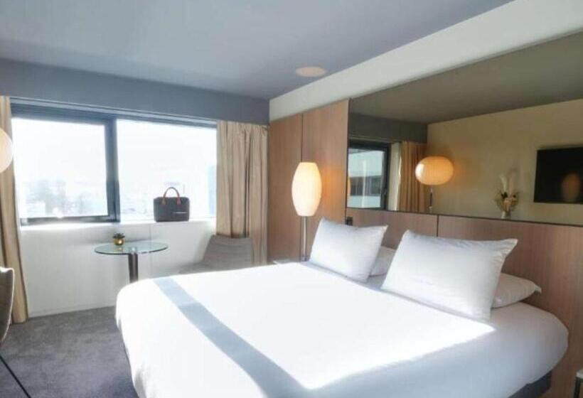 Номер Deluxe Вид на Озеро, Pullman Bordeaux Lac