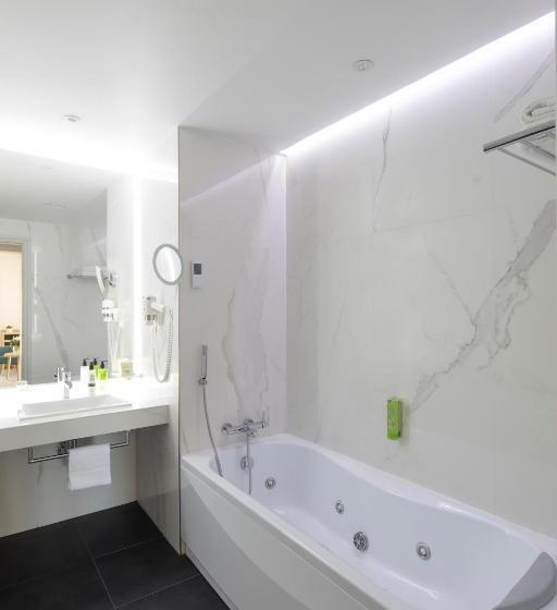디럭스 룸, Splendid Hotel & Spa Nice