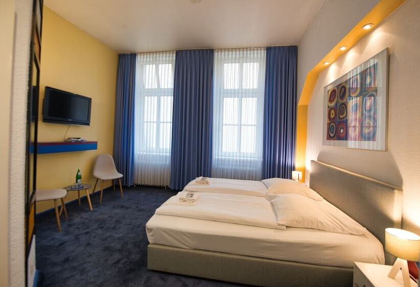 اتاق اکونومی, Art Hotel Charlottenburger Hof Berlin