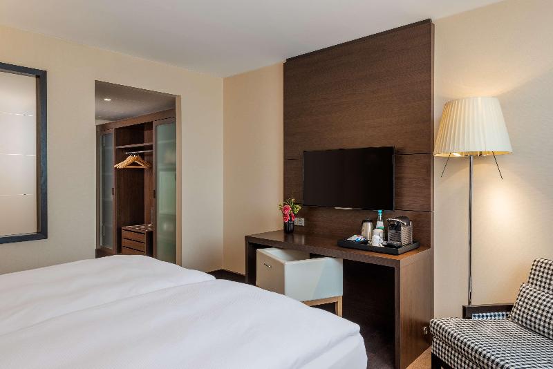 Номер Superior, NH Stuttgart Airport