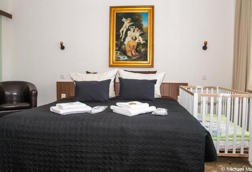 Номер Deluxe, Und Restaurant Lowenbrau Koln