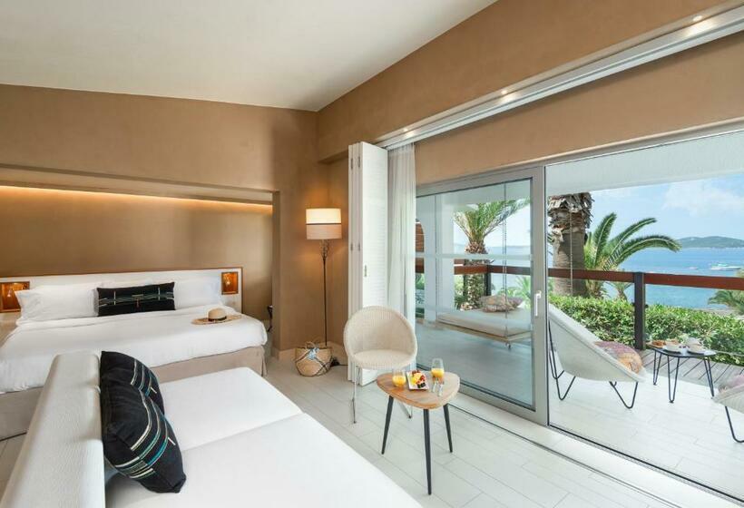 Bungalow Standard, Eagles Palace