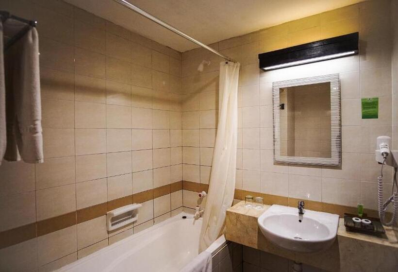 Номер Deluxe с Балконом, Sari Ater Hotel & Resort