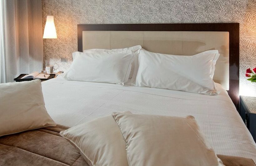 اتاق استاندارد سه نفره, C Hotels Fiume