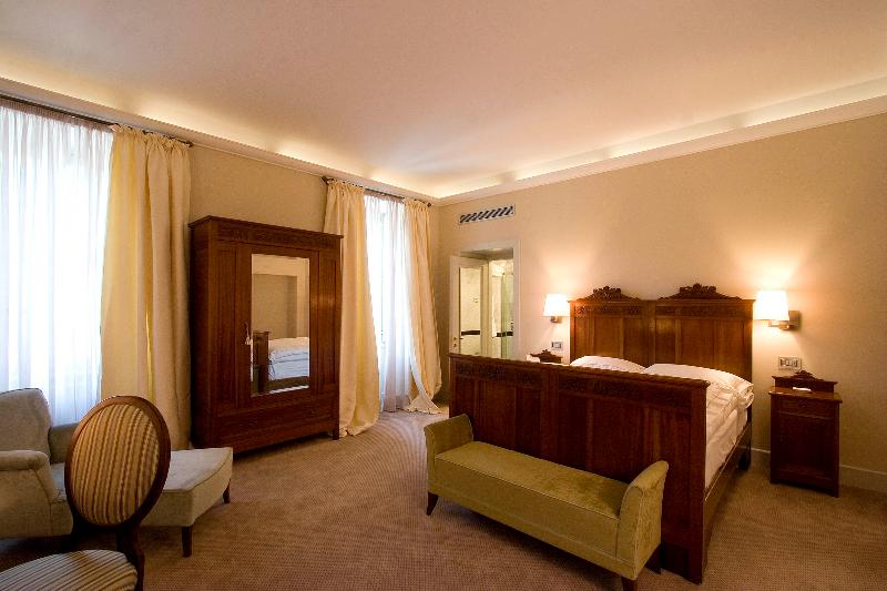 高级三人间, Grand Hotel Della Posta