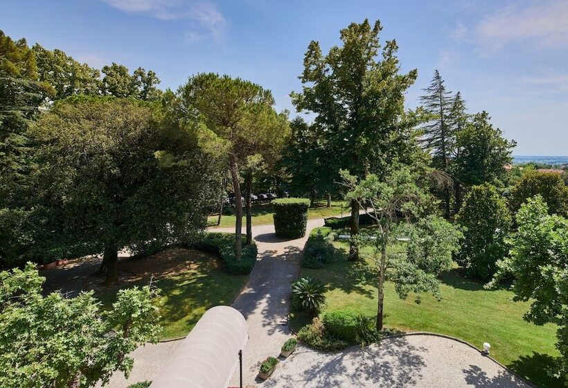 ガーデンビュークラシックルーム, Grotta Giusti Thermal Spa Resort Tuscany, Autograph Collection