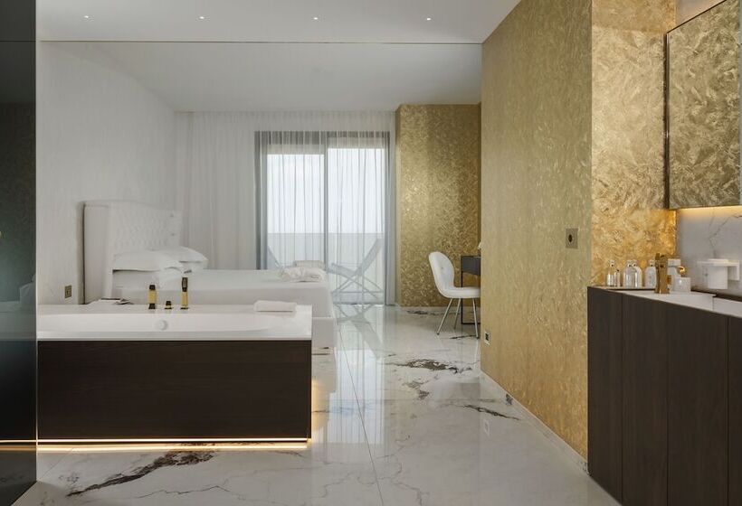 디럭스 테라스 룸 바다 전망, The Promenade Luxury Wellness