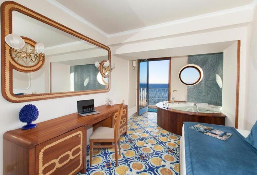 带按摩功能的小型套房, Mar Hotel Alimuri