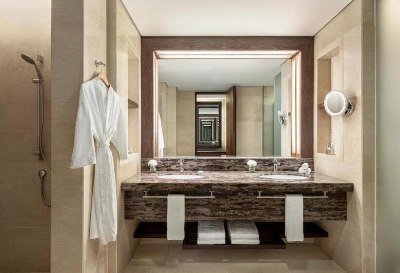 Полулюкс Кровать Кинг, Shangri La Rasa Ria, Kota Kinabalu