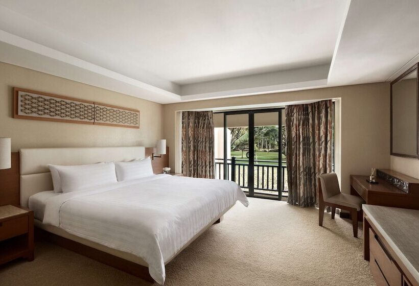 Номер Deluxe, Shangri La Rasa Ria, Kota Kinabalu