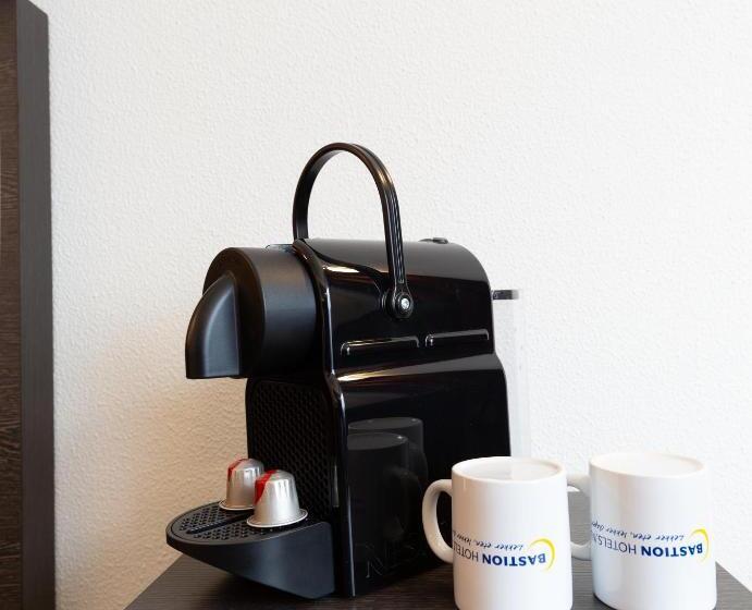 اتاق استاندارد با تخت بزرگ, Bastion Hotel Leiden Oegstgeest