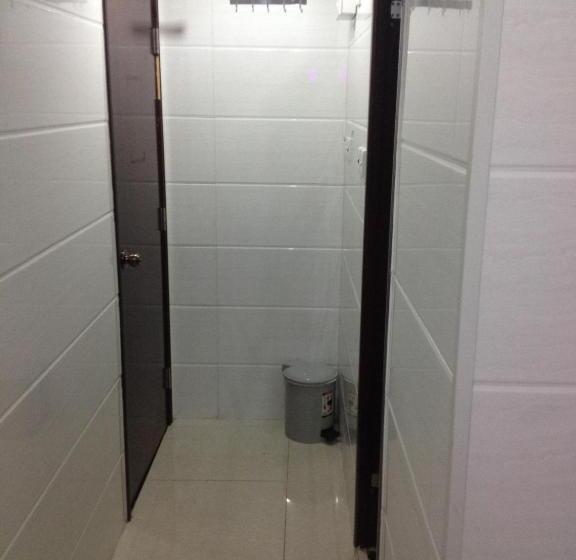 اتاق راحتی سه تخته, New Euro Asia Guest House