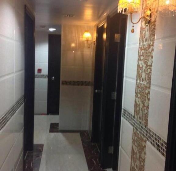 اتاق راحتی سه تخته, New Euro Asia Guest House