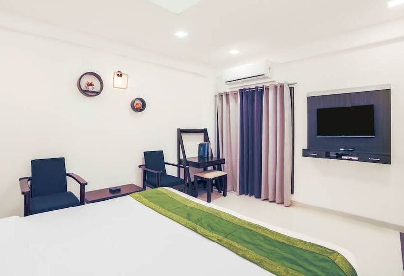 Camera Deluxe, Treebo Chalets, Nagpur Airport