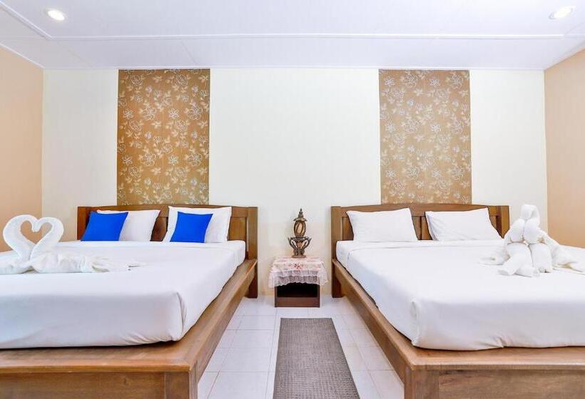 اتاق سوپریور با چشم‌انداز استخر, Aonang Privacy Resort