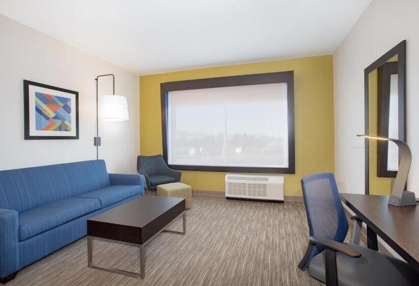 套房, Holiday Inn Express & Suites   Ely, An Ihg