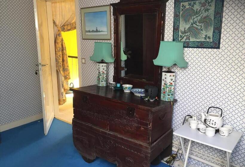 Номер Стандарт в Мансарде, Manoir Des Cavaliers  Bnb