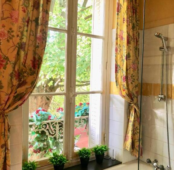 Номер Superior Вид на Сад, Manoir Des Cavaliers  Bnb