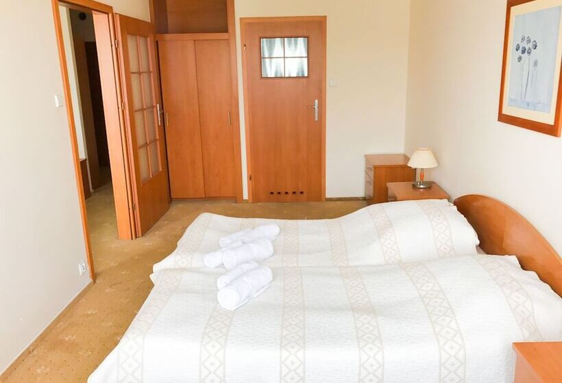 استودیوی استاندارد, Albatros Medical Spa