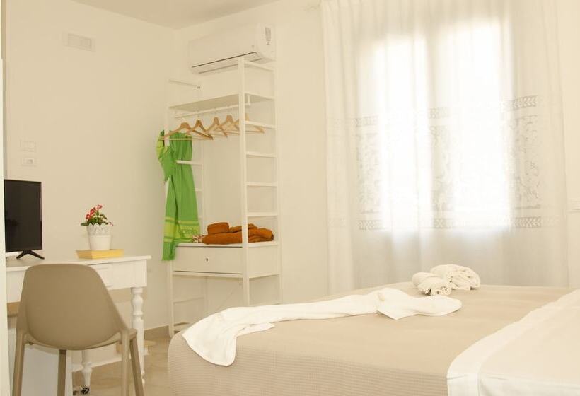 Pokój Deluxe Trzyosobowy, B&b Nencioli