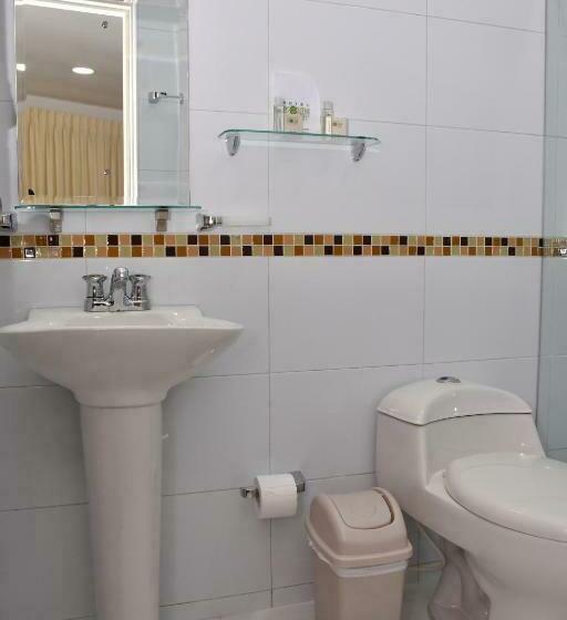 Номер Стандарт Трехместный, B`quin Plaza Cúcuta