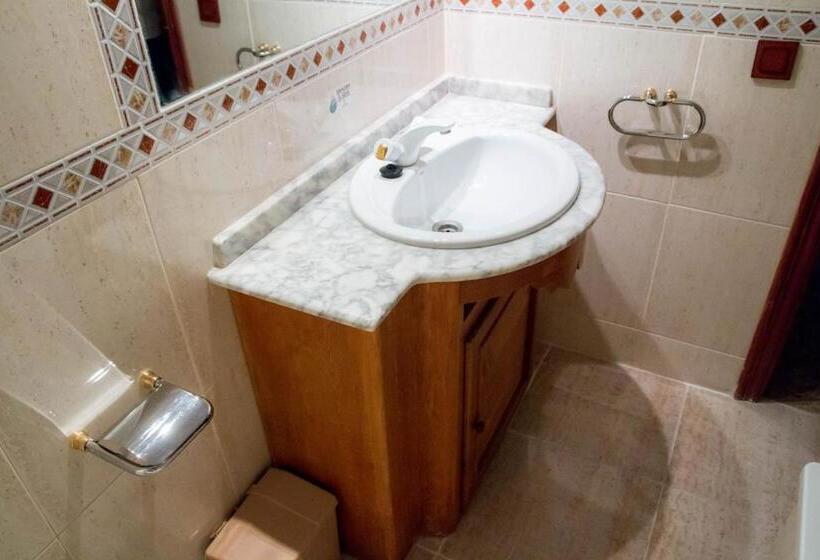 Номер Стандарт, Hostal La Toba
