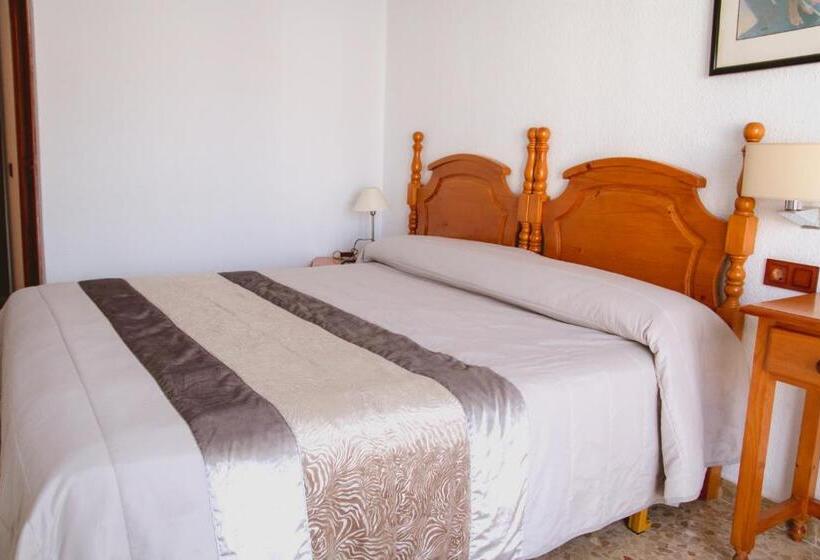 Номер Стандарт, Hostal La Toba
