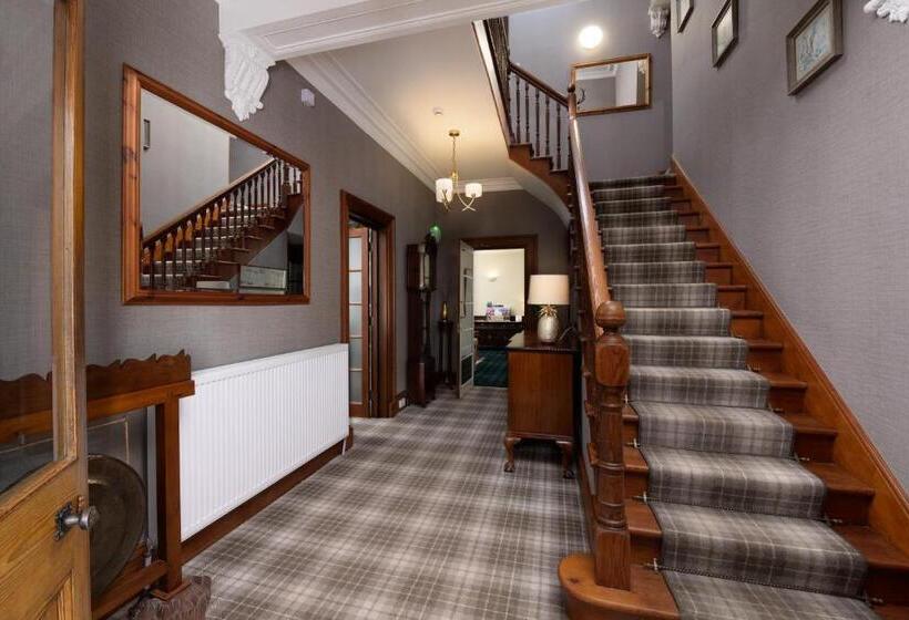 اتاق لوکس, No 45, Ballater