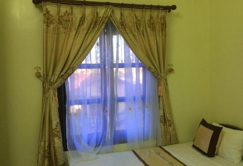 اتاق استاندارد سه نفره, Thu Guest House