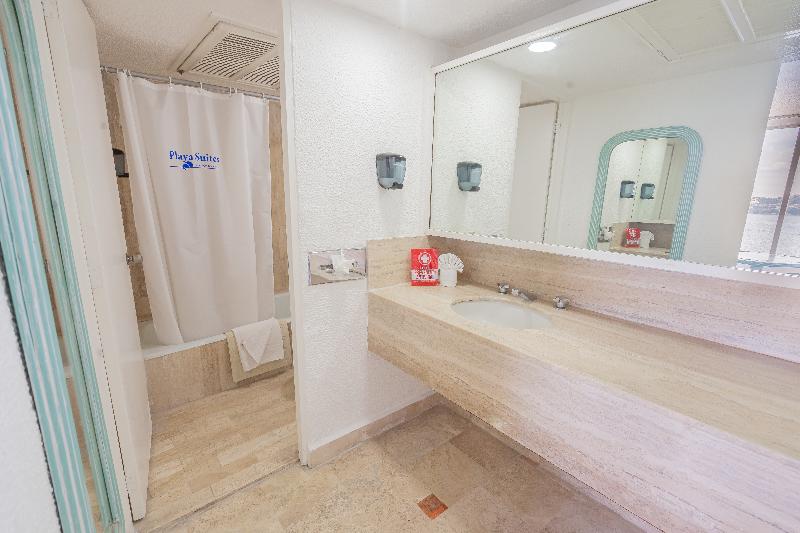 اتاق استاندارد سه نفره, Thu Guest House