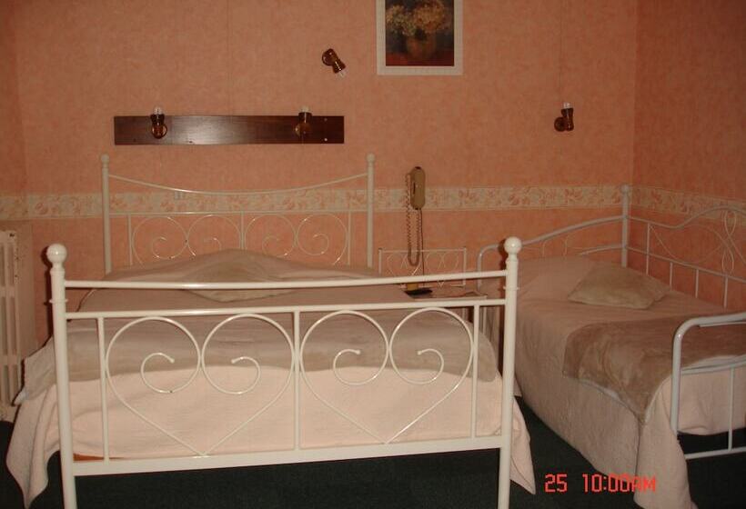 Семейный Номер, Hôtel De La Marmotte