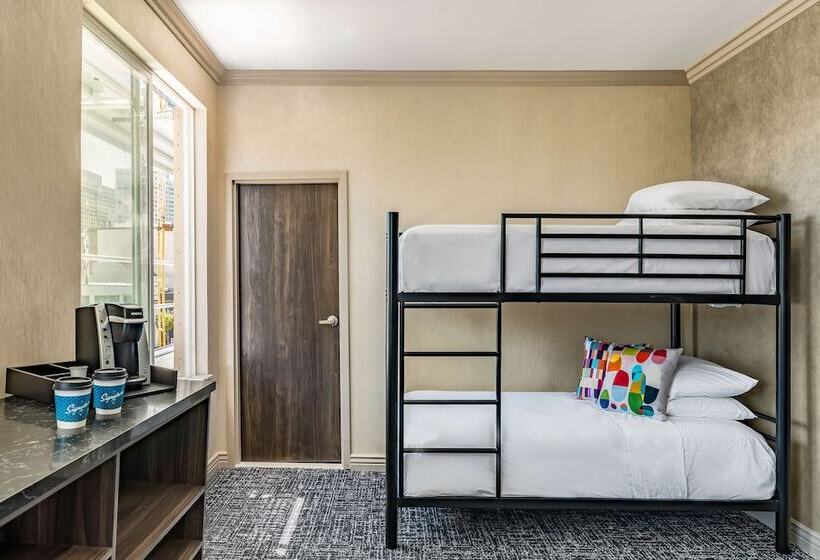 Suite Familiar, Signature San Francisco