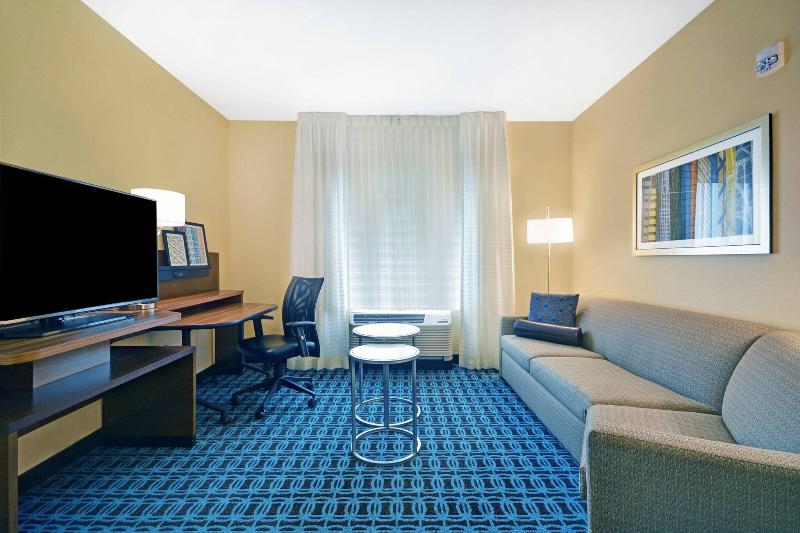 스위트 킹사이즈 침대, Fairfield Inn & Suites By Marriott Savannah Sw/richmond Hill