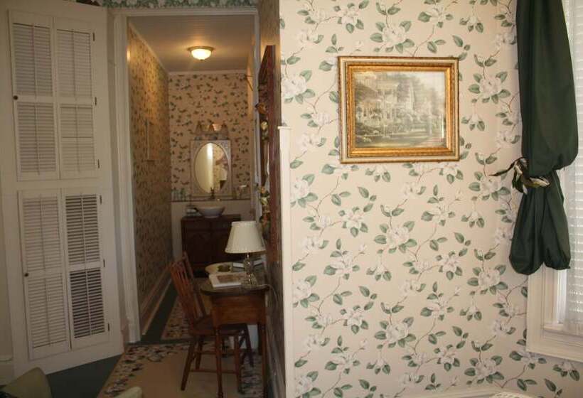 스탠다드 룸 킹사이즈 침대, Mcfarlin House B&b