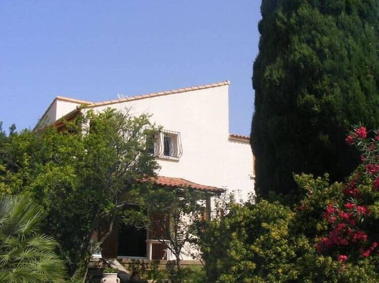 2-Bedroom Classic Apartment, Residence Marie Diane