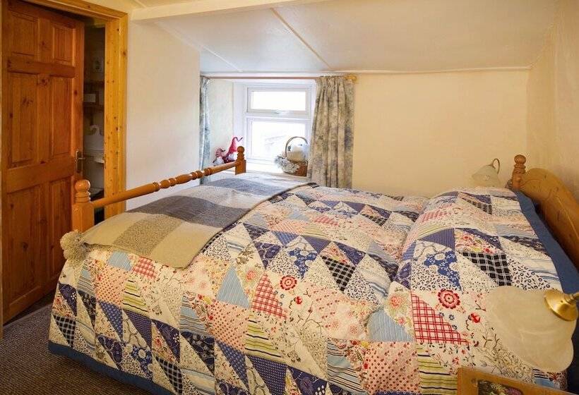 Семейный Номер, Vine Cottage