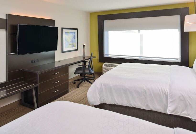 带2个双人床的标准工作室, Holiday Inn Express & Suites   Olathe West, An Ihg