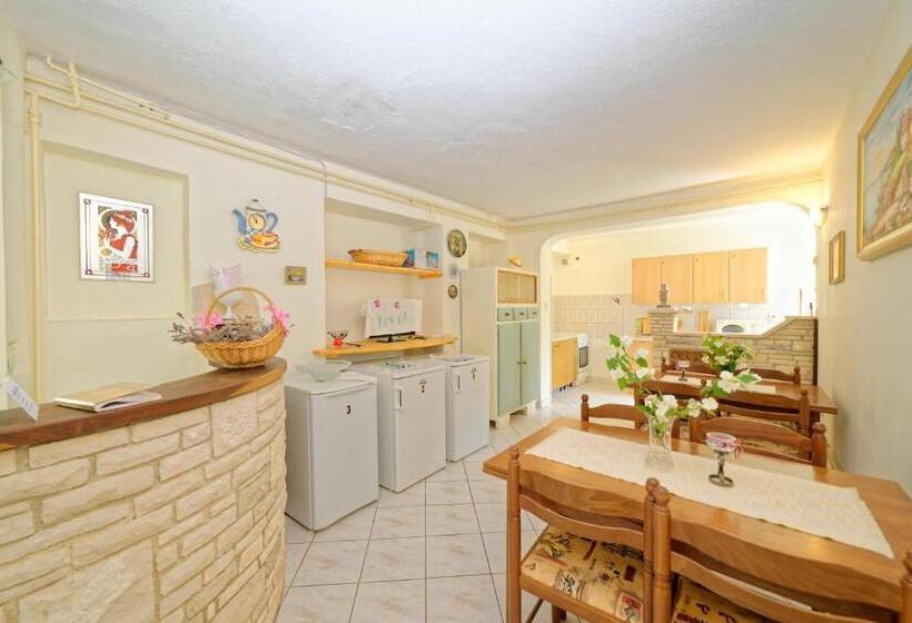 스탠다드 룸, Guest House Jolanda