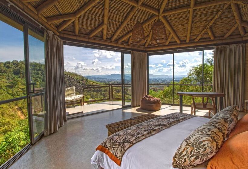 스탠다드 방갈로, Cannua Lodge