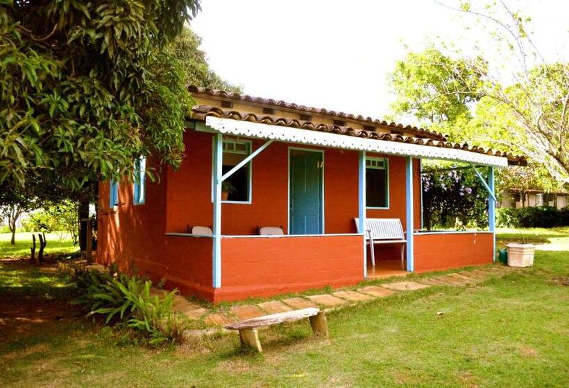 샬레, Villa Dos Pireneus