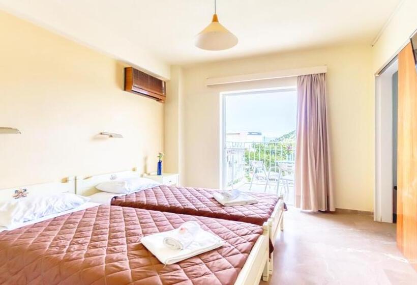 스탠다드 스튜디오, Akrotopi Apartments