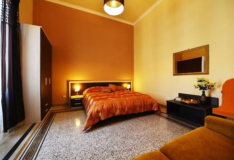 اتاق استاندارد چهارنفره با بالکن, 174 Via Roma