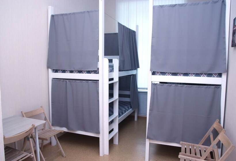 공동 객실, Adres Hostel