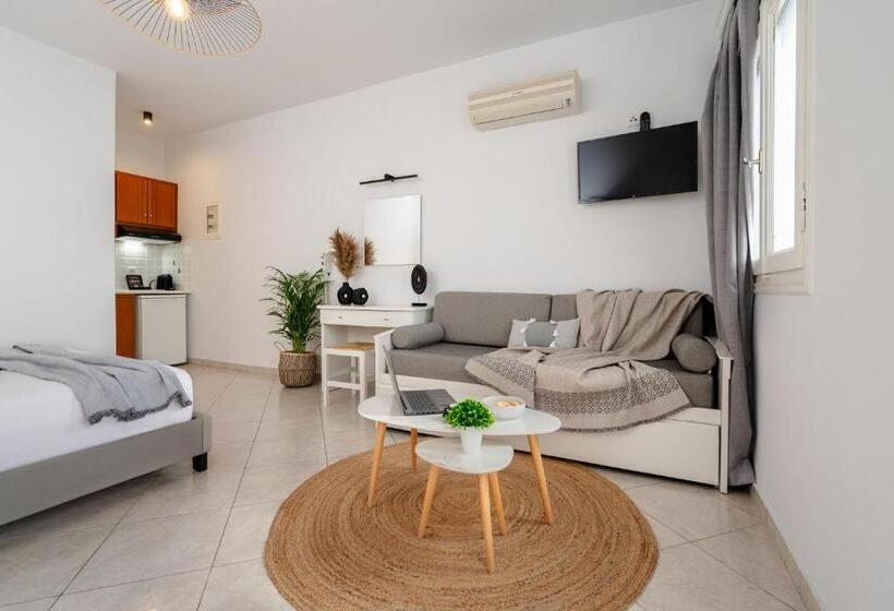 استودیو استاندارد با تخت کینگ, Erato Inn Naxos