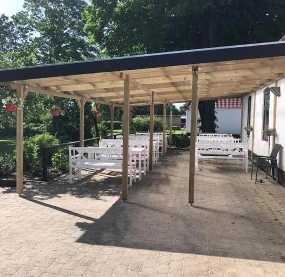 Номер Стандарт, Døstrup Landevejskro & Motel